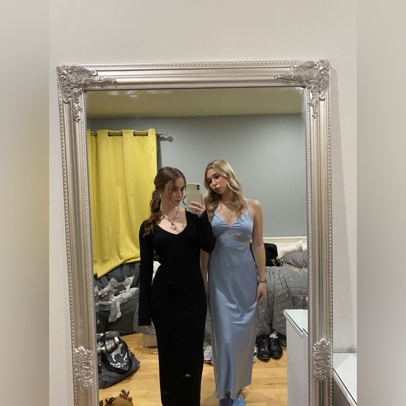 Dynamite satin blue dress - Picture 3 of 3